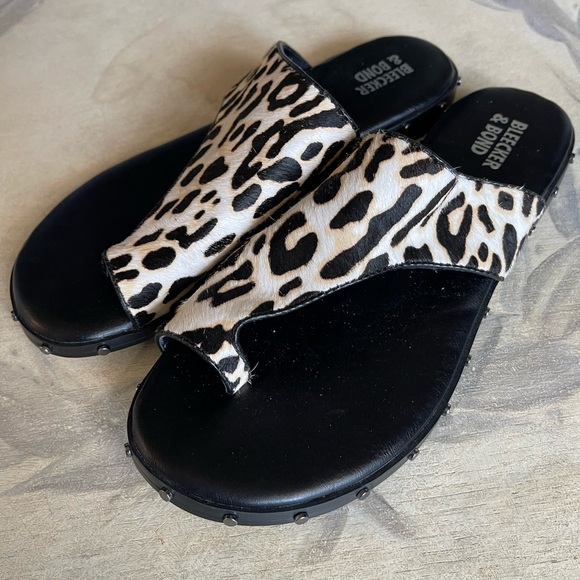 BLEECKER & BOND HEIDI SANDAL - Picture 1 of 9